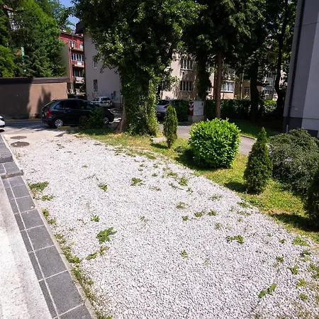 Urban Base * Sarajevo